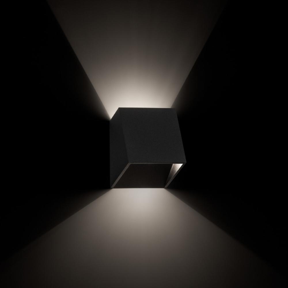 25° Wall Light