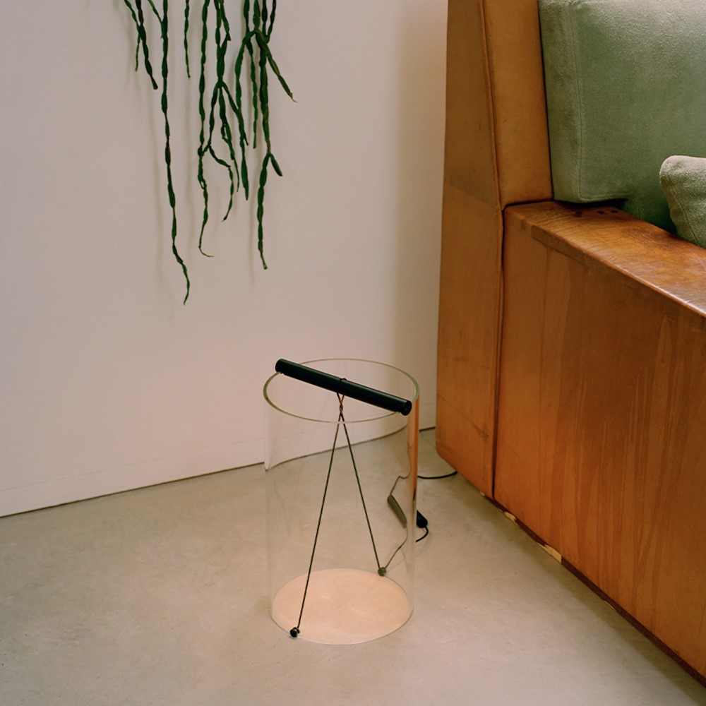 To-Tie T3 Table Lamp