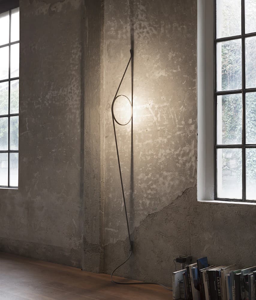 Wirering Wall Light