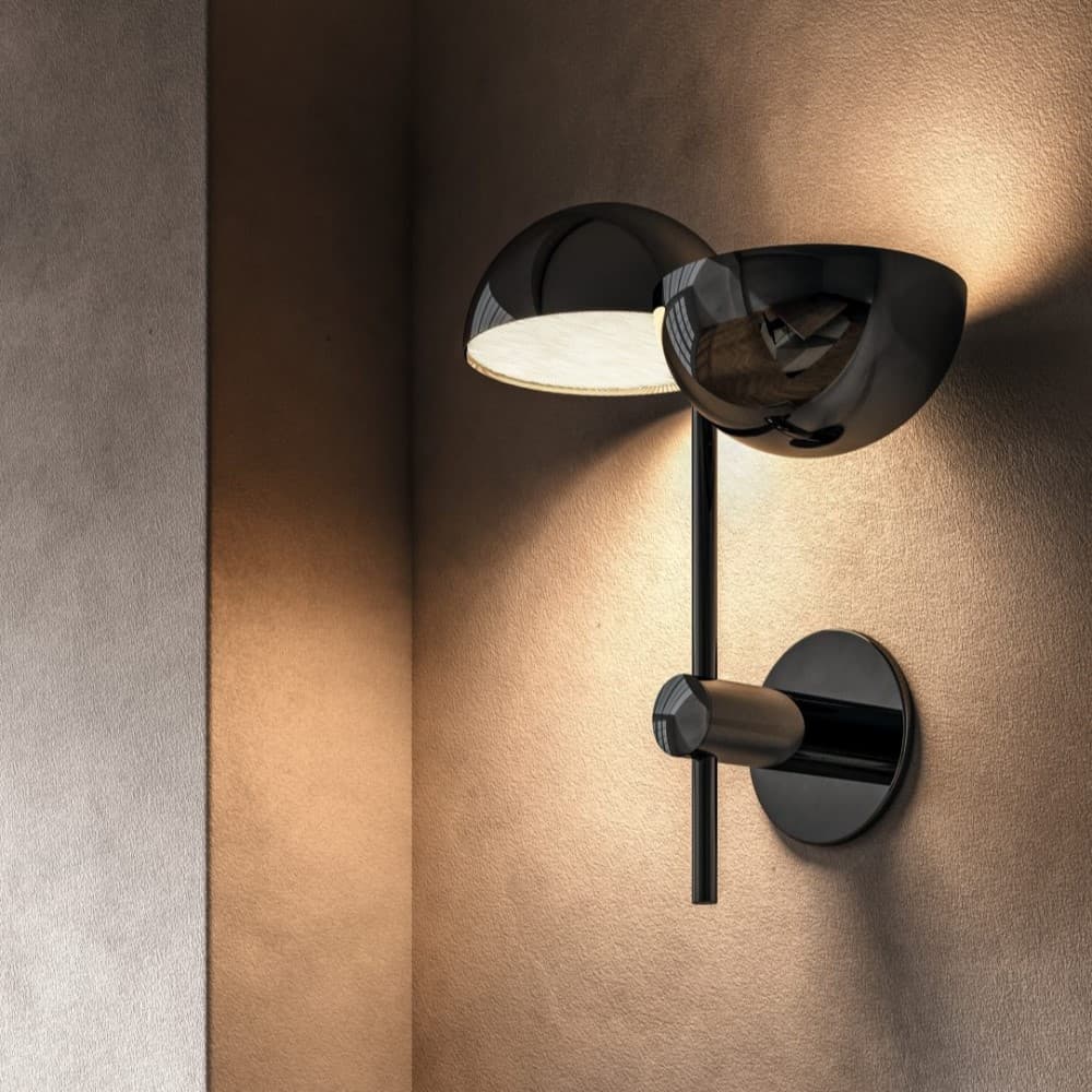 Elisabeth Wall Light