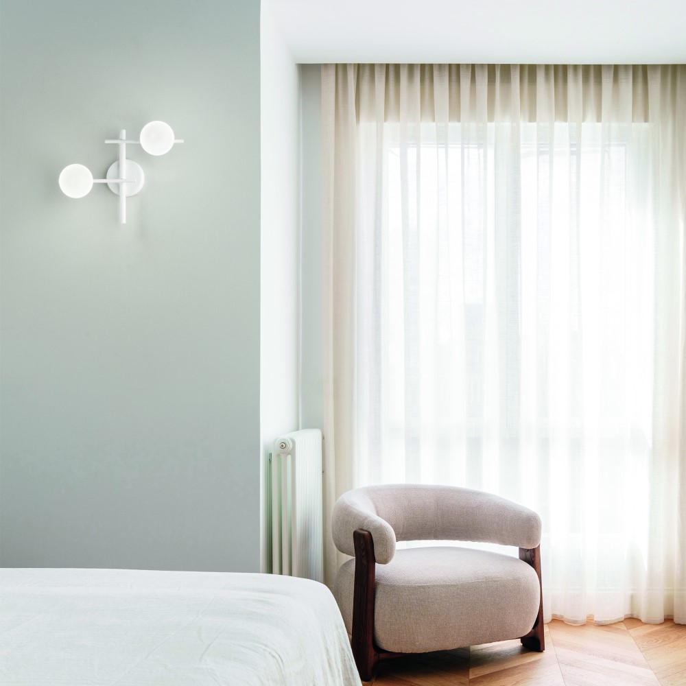 Atlas Wall Light