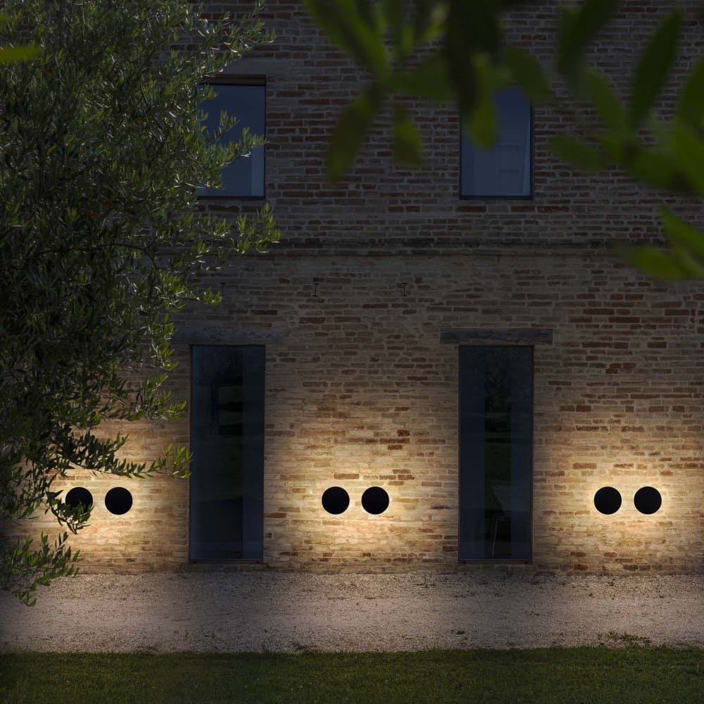 Punto Outdoor Wall Light