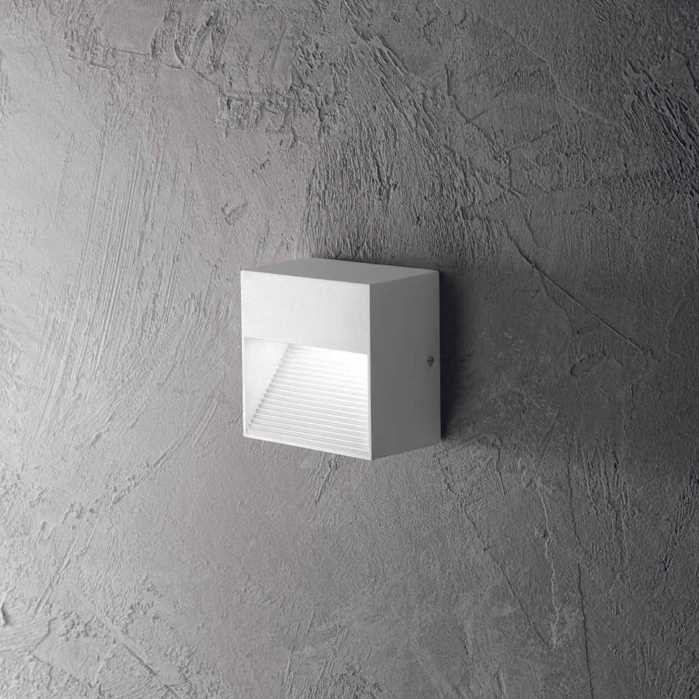 Down Wall Light