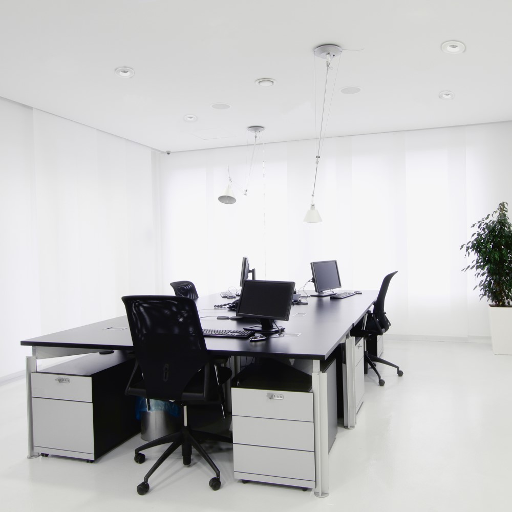 Yota Recessed Ceiling Light
