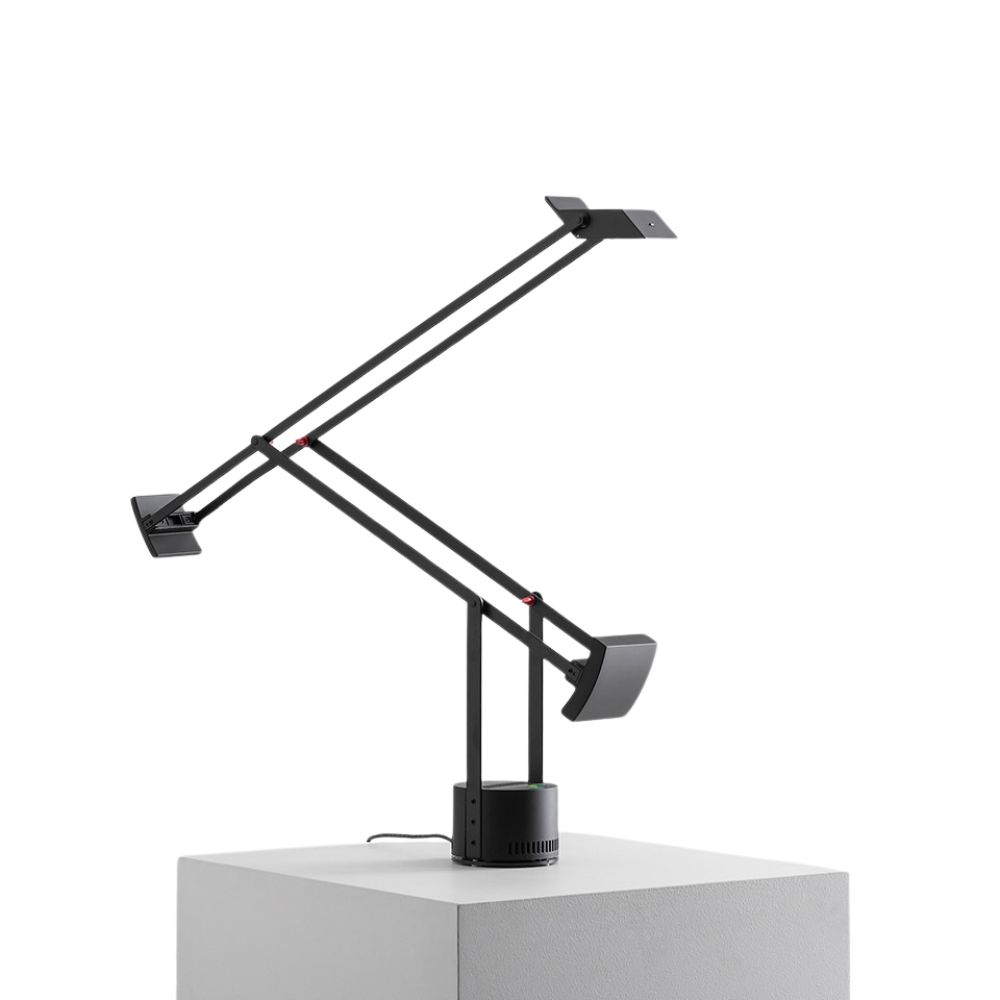 Artemide Tizio LED namizna svetilka | formasvetila.si