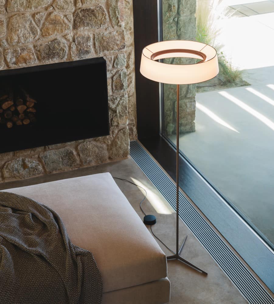 Vibia Dama 3230 stoječa svetilka | formasvetila.si
