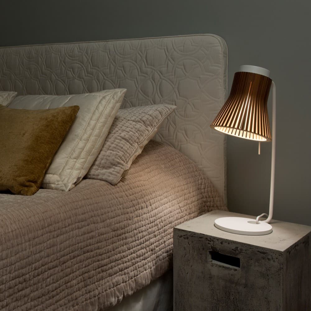 Secto Design Petite namizna svetilka | formasvetila.si