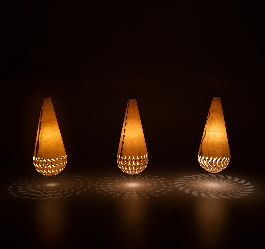 David Trubridge Basket of Light - Leaf viseča svetilka | formasvetila.si