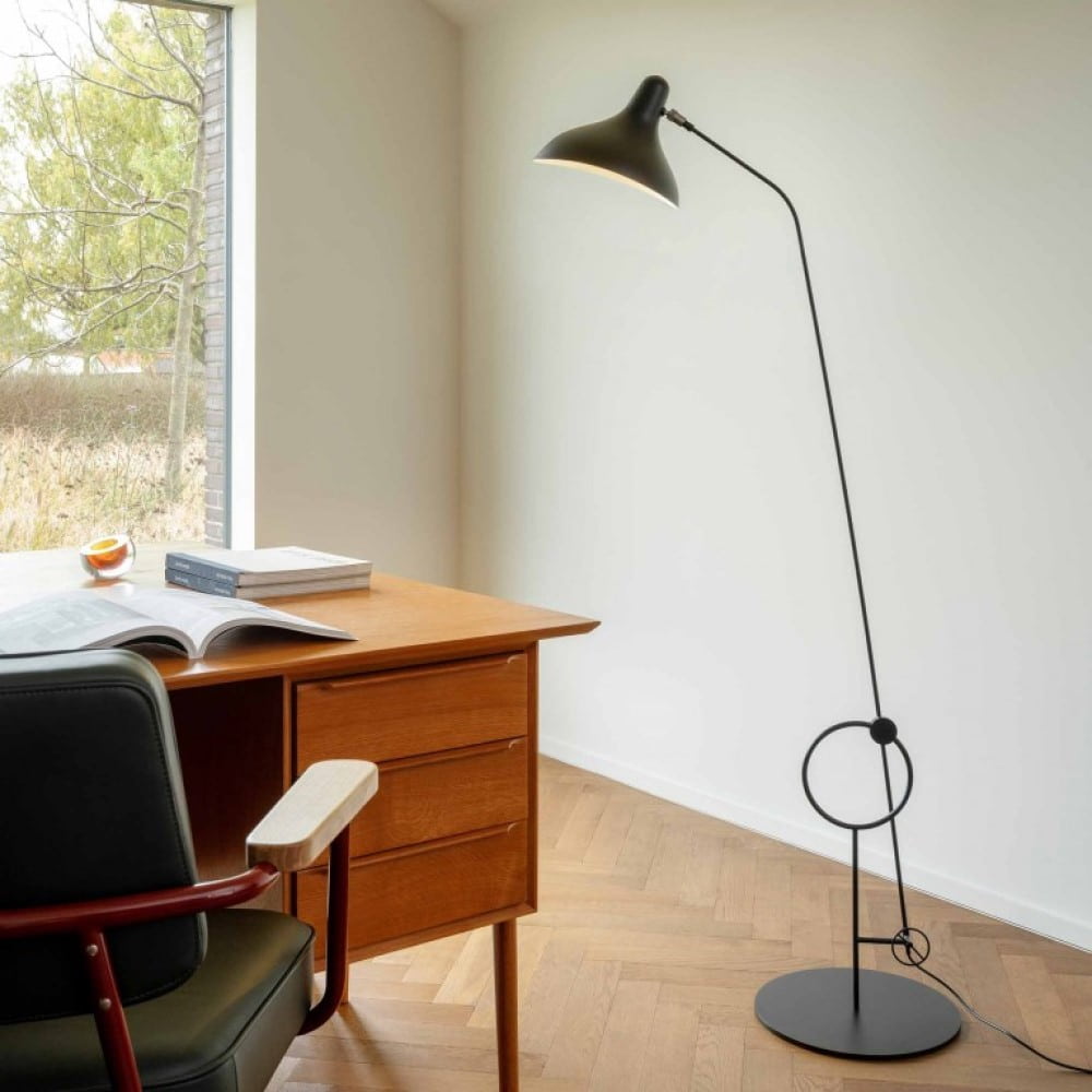 DCW Éditions Mantis BS8 L stoječa svetilka | formasvetila.si