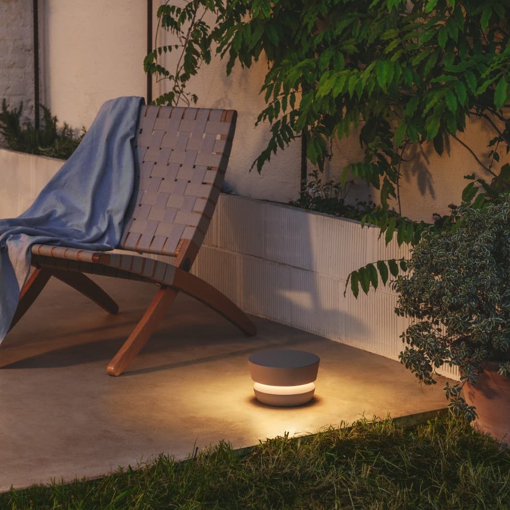 Vibia Dots 4702 zunanja talna svetilka | formasvetila.si