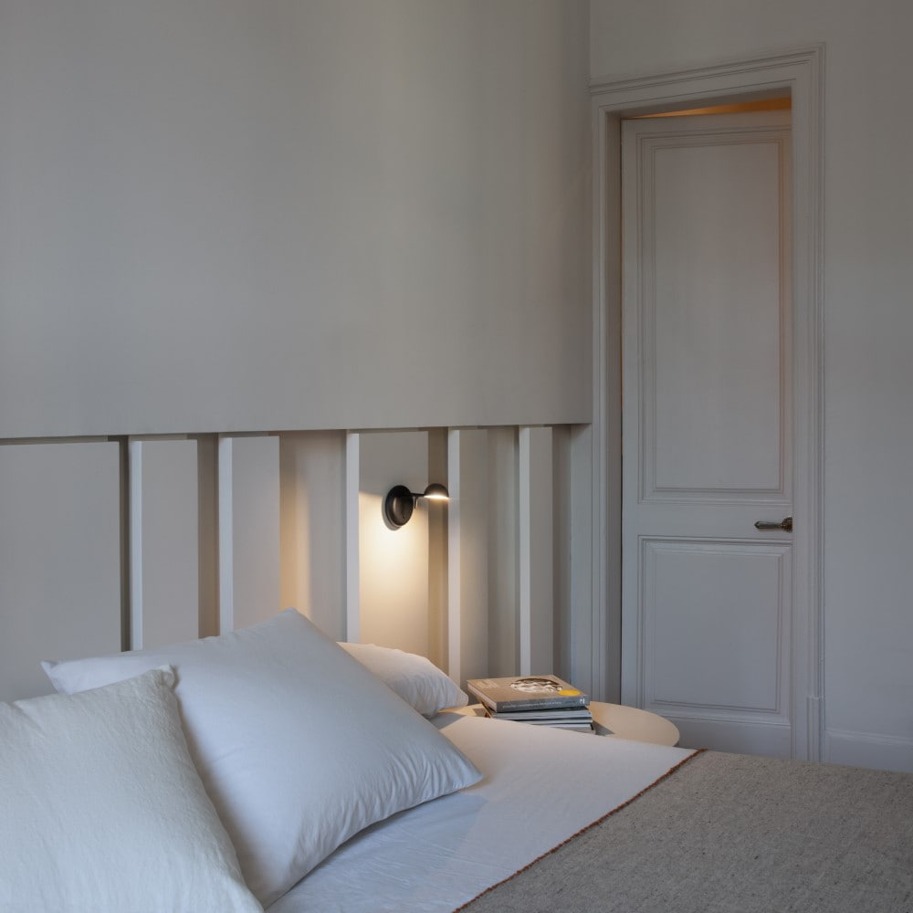 Vibia Pin 1675 stenska svetilka | formasvetila.si