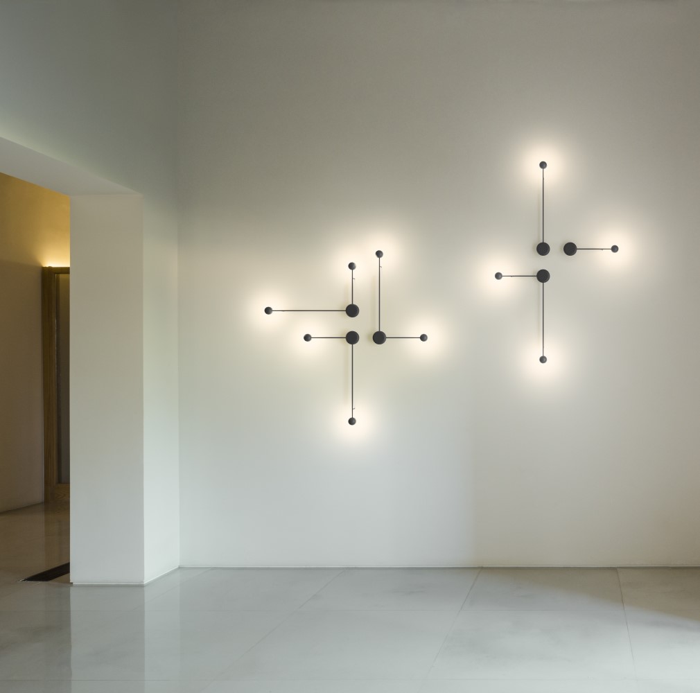 Vibia Pin 1692 stenska svetilka | formasvetila.si
