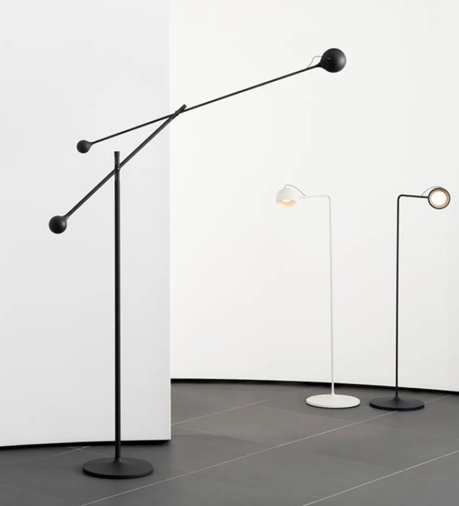 Artemide Ixa stoječa svetilka | formasvetila.si