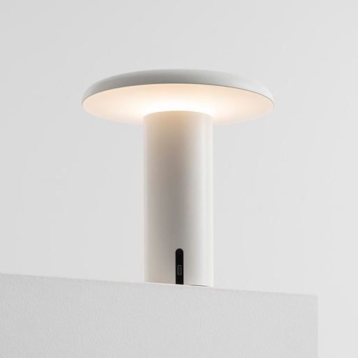 Artemide Takku prenosna namizna svetilka | formasvetila.si