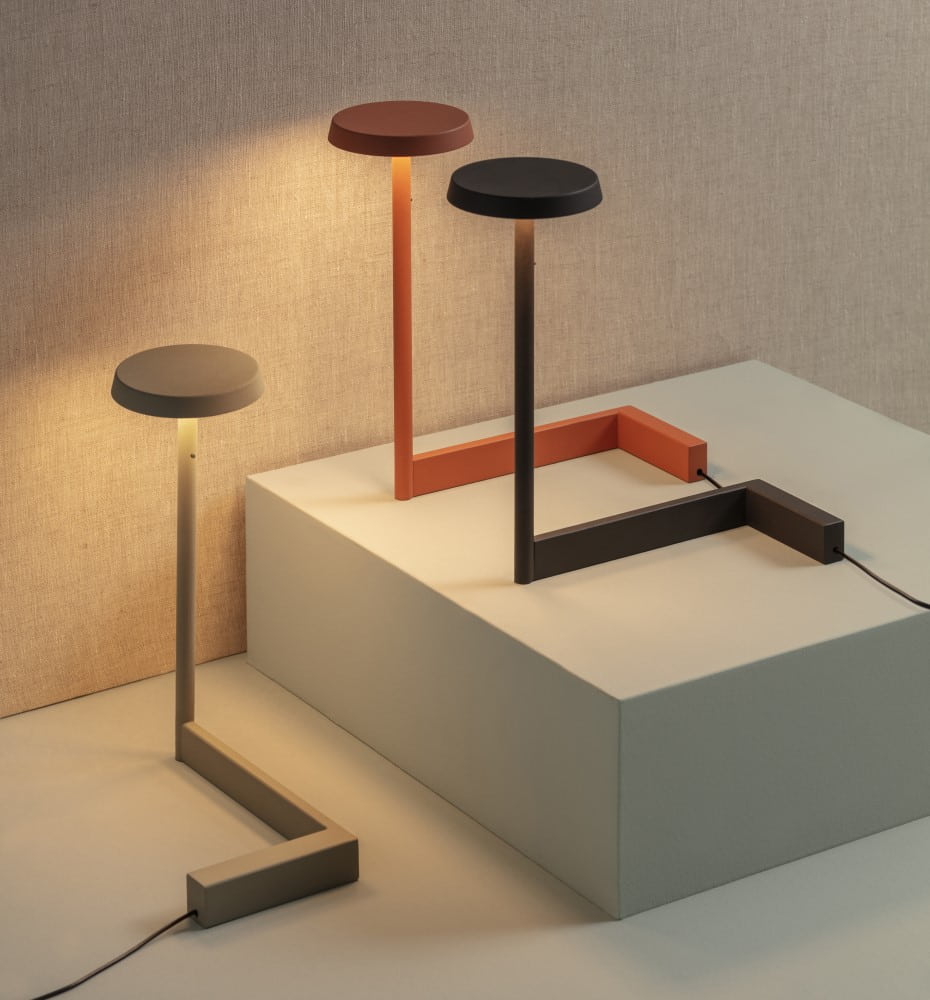 Vibia Flat 5970 namizna svetilka | formasvetila.si