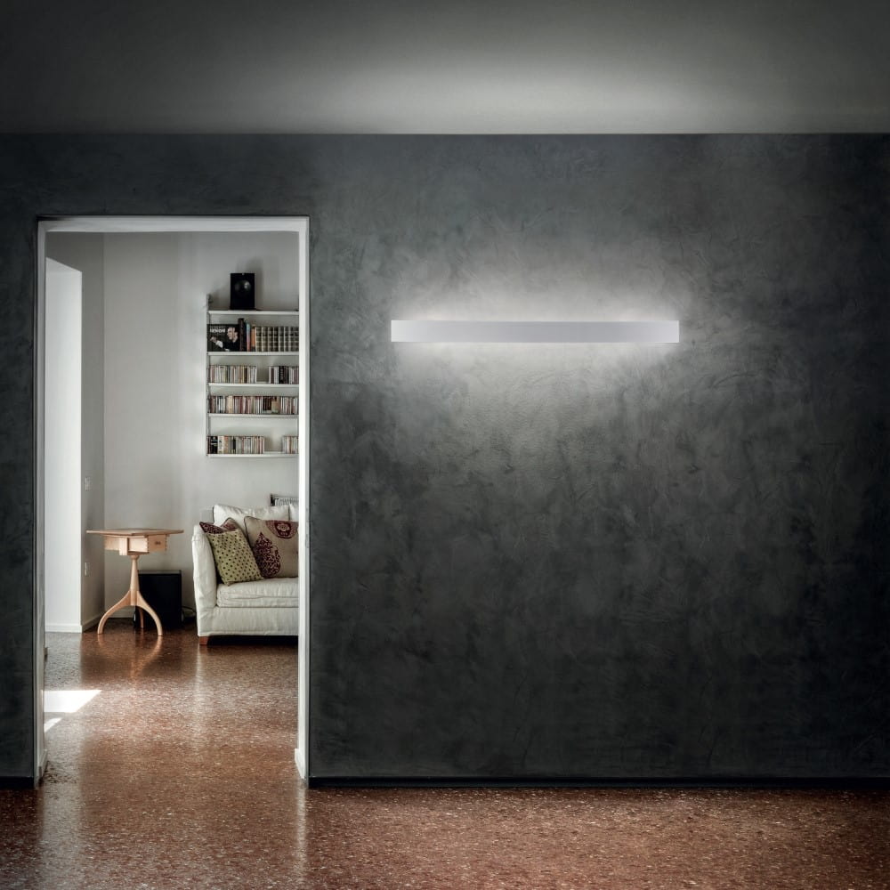 Linea Light Collection Curvé LED stenska svetilka | formasvetila.si