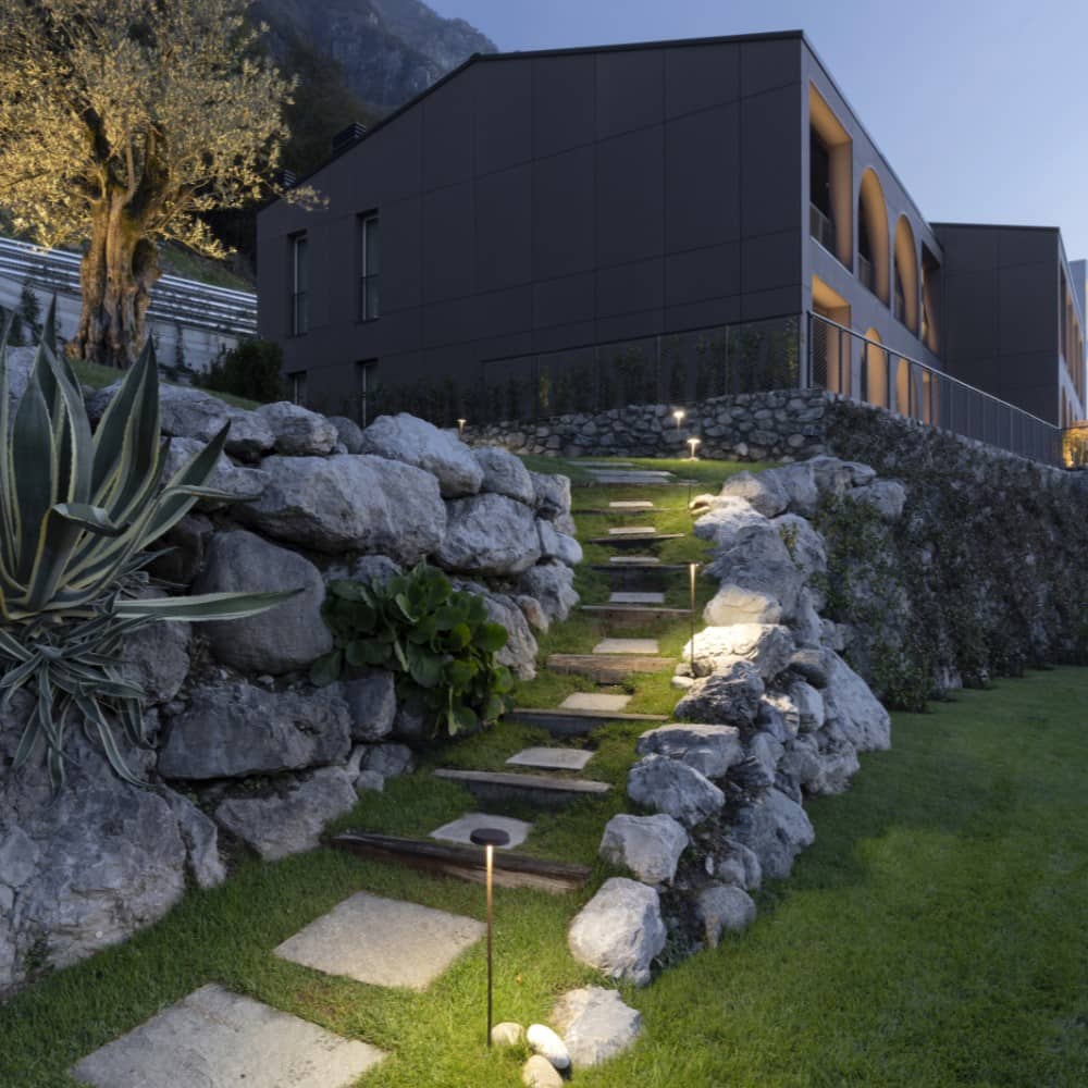 Linea Light Collection Pistillo stebriček | formasvetila.si