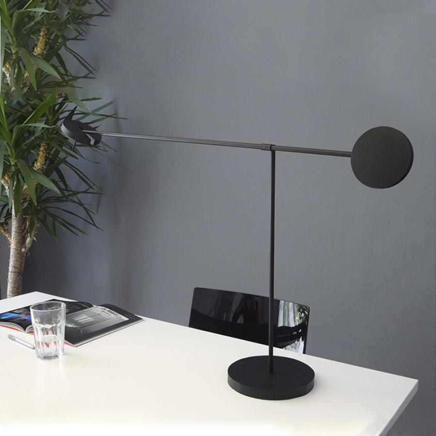 Leds C4 Invisible namizna svetilka | formasvetila.si